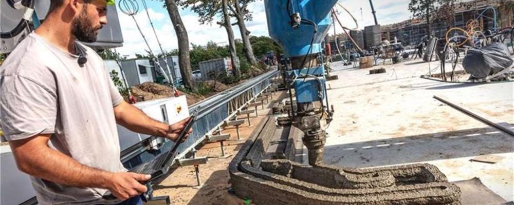 BOD3-skrivarens markbundna spårsystem möjliggör obruten utskrift av långa väggpartier, vilket bidrar till en snabb och jämn byggprocess. Foto: NordVestBo