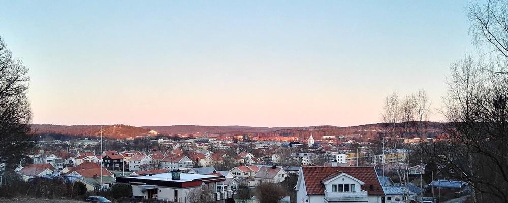 Centrala Kungsbacka från sydväst. Foto: VORDME/Wikimedia Commons/https://commons.wikimedia.org/wiki/File:Kungsbacka.jpg