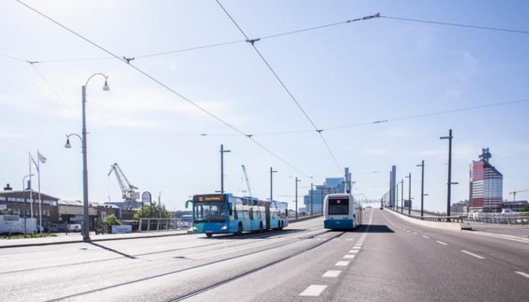 I sommar påverkas bland annat trafiken över Hisingsbron av underhållsarbeten. Fotograf: Eddie Löthman.