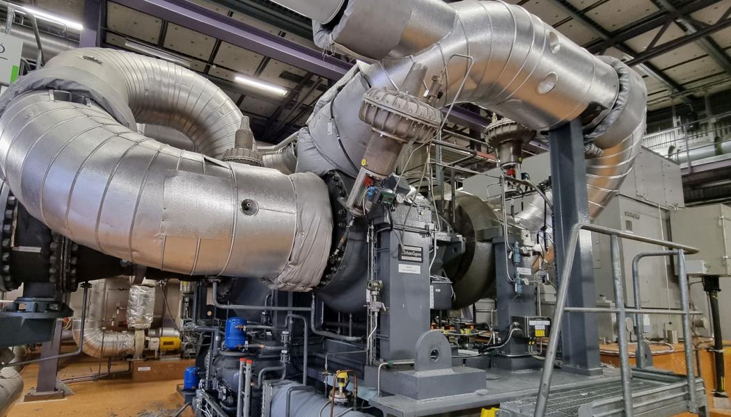 Turbokompressor i en industriell värmepump i Stockholm Bildrättigheter: Atlas Copco Energas GmbH