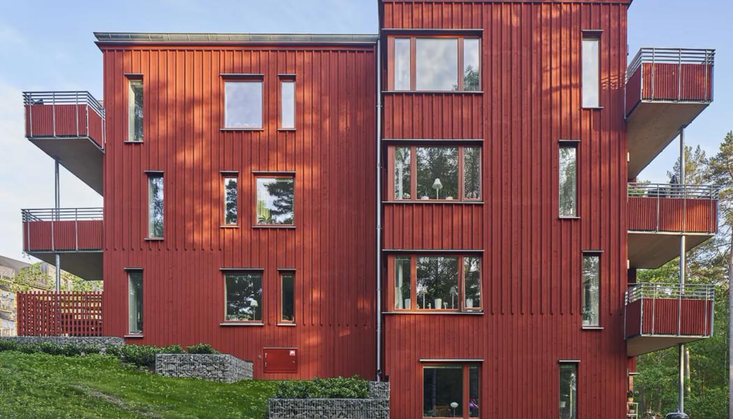 Samtliga gemensamhetsytor i huset ligger högst upp i huset. Bland annat innefattar dessa en stor takterrass. Fotograf: Åke E-son Lindman.