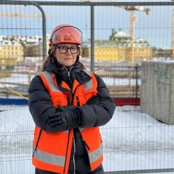Sveriges Allmännyttas prognos indikerar ett gap på 6 700 hyreslägenheter per år bara i allmännyttan. Sverige går från byggkris till bostadskris. Nu behöver stat och kommun se till att branschen får bättre förutsättningar för att bygga bra bostäder till rimliga priser, menar Sofia Hansdotter. Foto: Helene Ahlberg